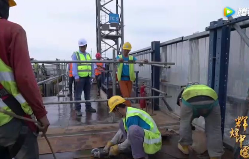 “中國建筑夢之隊”有多牛：3天就起一層樓！