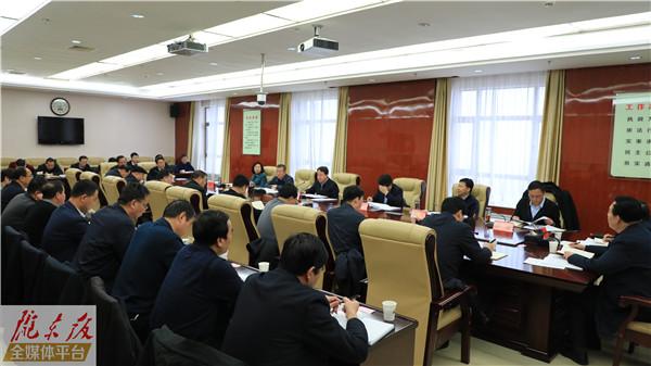 慶陽(yáng)市政府黨組召開（擴(kuò)大）會(huì)議暨理論學(xué)習(xí)中心組學(xué)習(xí)會(huì)議 傳達(dá)學(xué)習(xí)習(xí)近平總書記有關(guān)重要講話精神研究安排貫徹落實(shí)工作