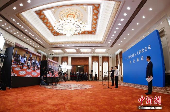 大黨與小船、英雄與“雄鷹”……“代表通道”講述有溫度的中國