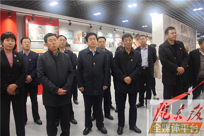 慶陽(yáng)市人大常委會(huì)機(jī)關(guān)黨員干部赴環(huán)縣開(kāi)展“追尋紅色足跡，踐行初心使命”主題黨日活動(dòng)