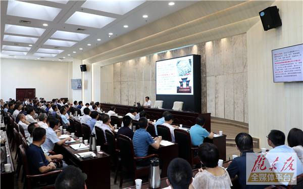 贠建民為市委各部門黨員講黨課時強調(diào) 繼續(xù)弘揚光榮傳統(tǒng)賡續(xù)紅色血脈 忠誠奉獻努力推動老區(qū)振興發(fā)展