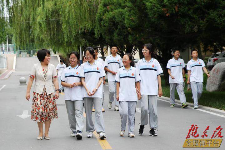 【教育高質(zhì)量發(fā)展·校長訪談】打造“卓越課程體系” 推動學校卓越發(fā)展——訪慶陽一中黨委書記、校長宮亞妮