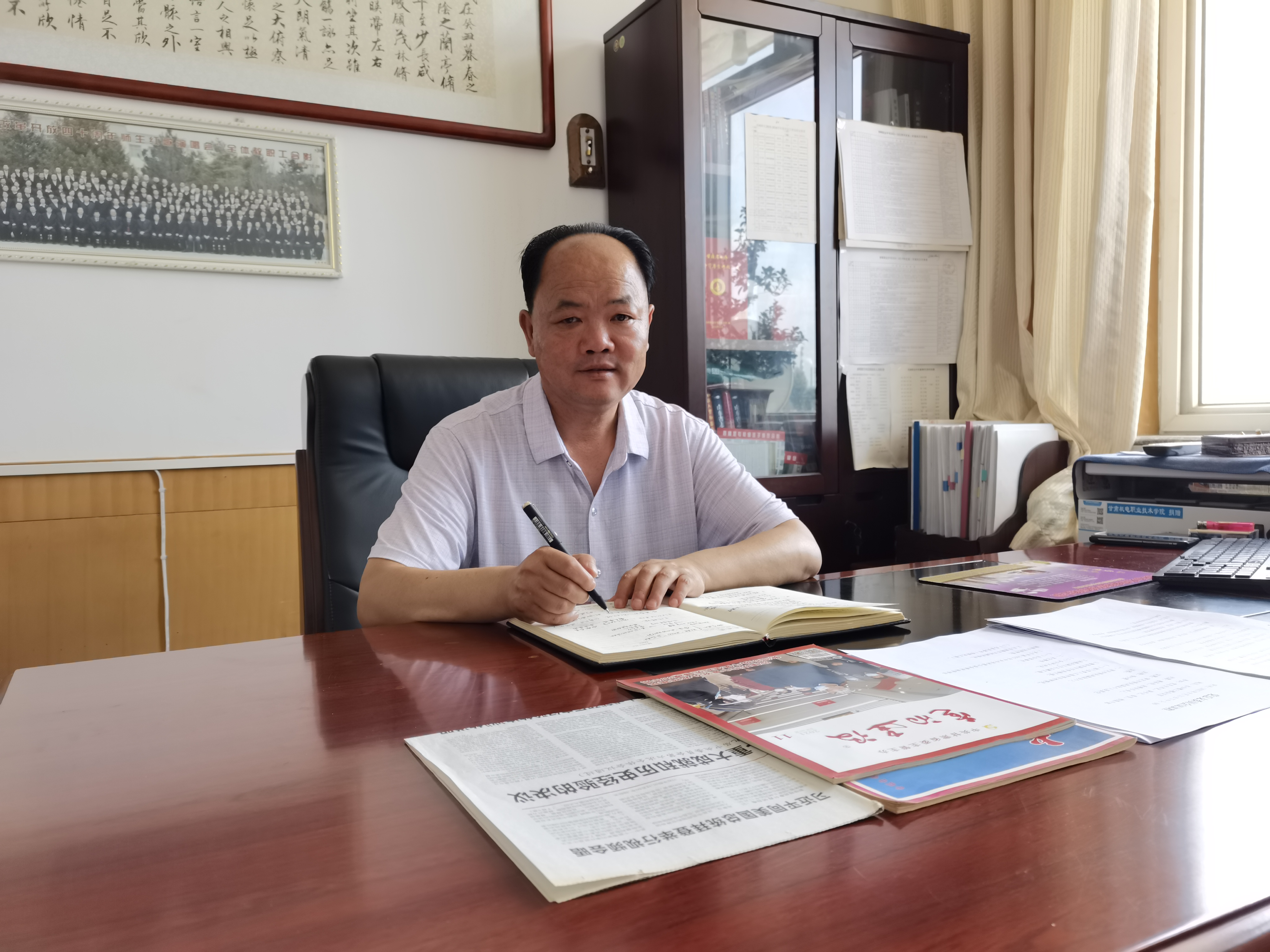 【教育高質(zhì)量發(fā)展·校長訪談】提升職業(yè)教育質(zhì)量 鋪就學生成才路——訪西峰職專黨總支副書記、校長佘占發(fā)