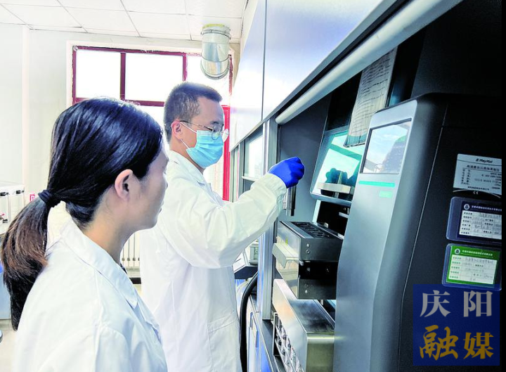 【特別關(guān)注】畢業(yè)后，他們?cè)诿衿缶`放青春