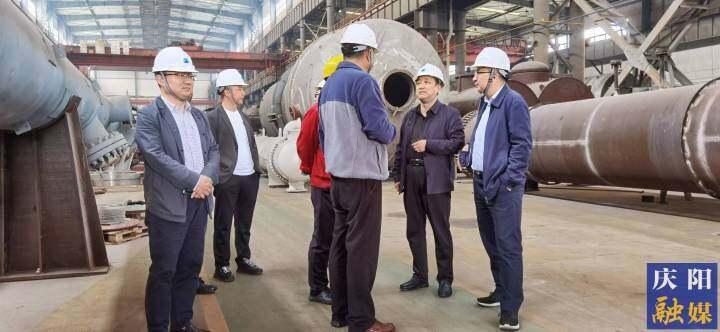 【關(guān)注數(shù)字經(jīng)濟(jì)招商】精準(zhǔn)對(duì)接強(qiáng)服務(wù) 全員招商顯成效 助力慶陽(yáng)數(shù)字經(jīng)濟(jì)千億級(jí)產(chǎn)業(yè)鏈建設(shè)——訪慶陽(yáng)市自然資源局黨組書(shū)記、局長(zhǎng)李廷位