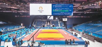 一塊柔道墊的“出?！惫适?>

                        <div   id=