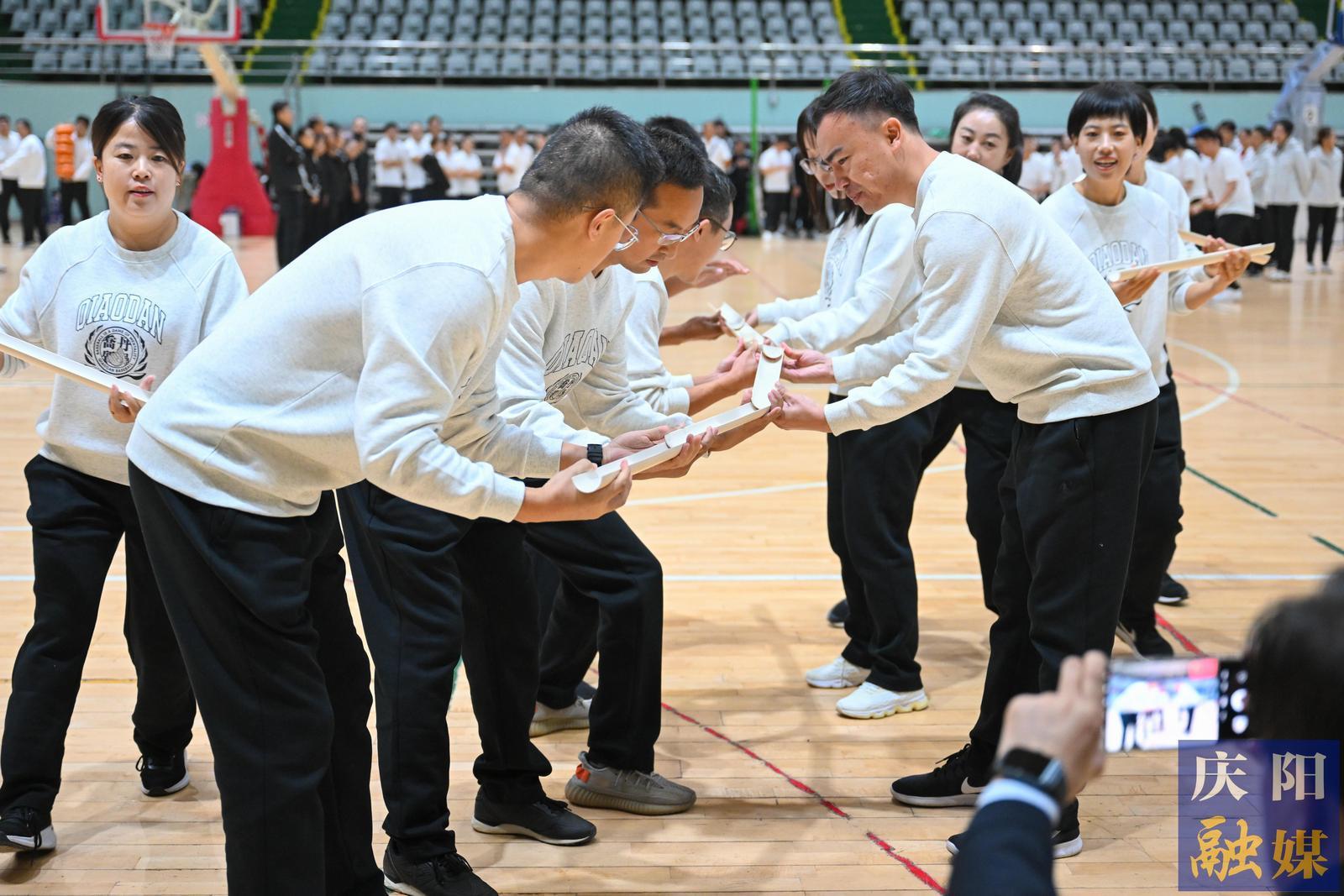 【攝影報(bào)道】中國(guó)移動(dòng)慶陽分公司2024年員工趣味運(yùn)動(dòng)會(huì)