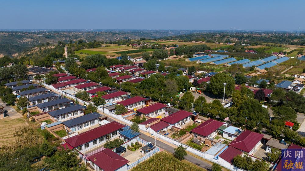 【攝影報(bào)道】西峰區(qū)什社鄉(xiāng)李嶺村：農(nóng)文旅融合繪就富美“村居圖”