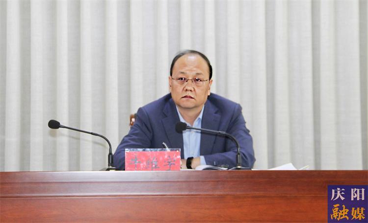 引大引強(qiáng)引頭部 為數(shù)字經(jīng)濟(jì)賦智賦能 ——訪慶陽(yáng)市住建局黨組書(shū)記、局長(zhǎng)牛維宇