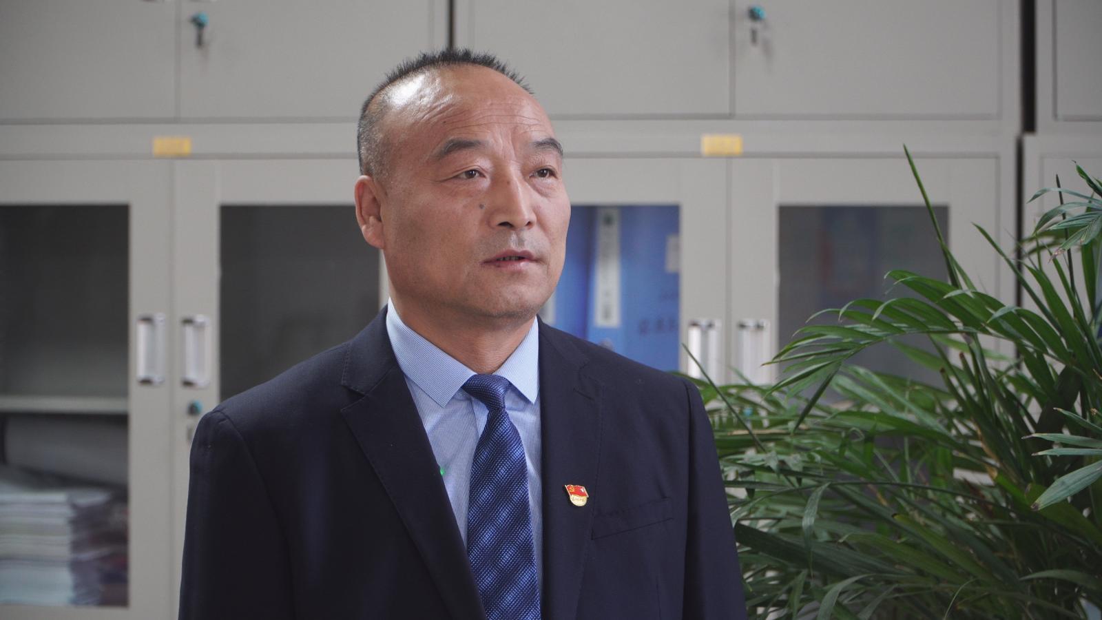 【數(shù)字經(jīng)濟(jì)招商選資】以綠電聚合供電模式降電價(jià) 提高數(shù)字經(jīng)濟(jì)招商競(jìng)爭(zhēng)力——訪市能源局黨組書(shū)記、局長(zhǎng)劉興峰