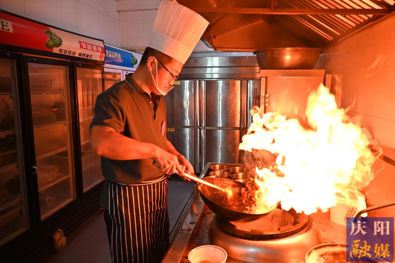 【攝影報(bào)道】慶陽市社會福利院舉辦廚藝培訓(xùn)暨技能比賽