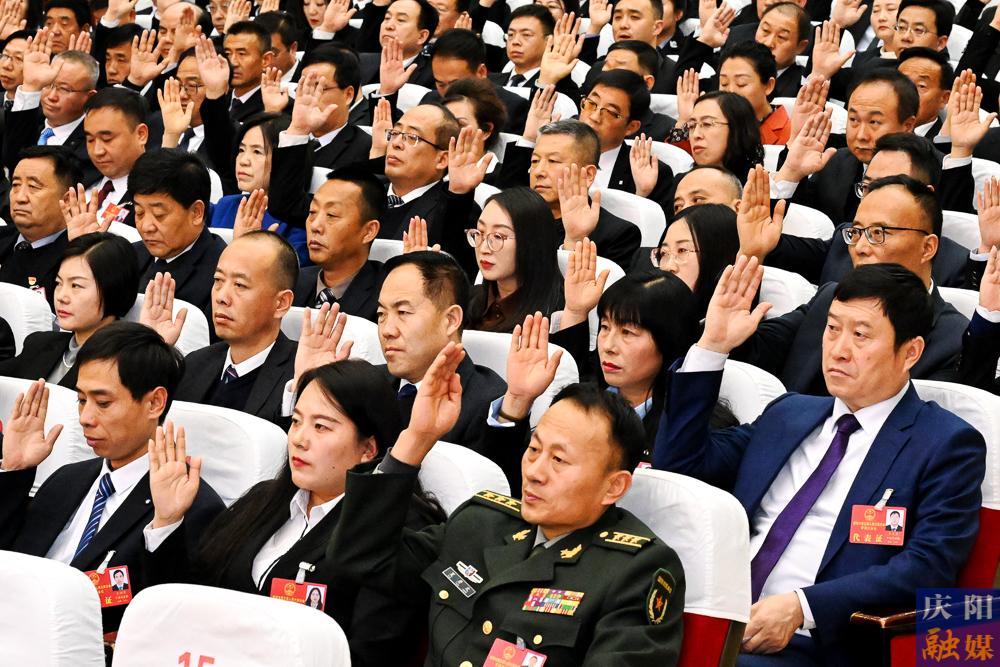 【圖說兩會】兩會瞬間！