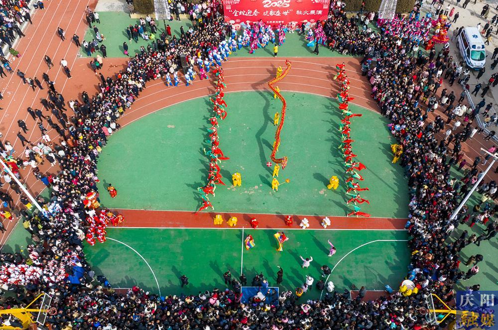 【攝影報(bào)道】華池：龍騰獅舞慶元宵  社火歡騰賀佳節(jié)