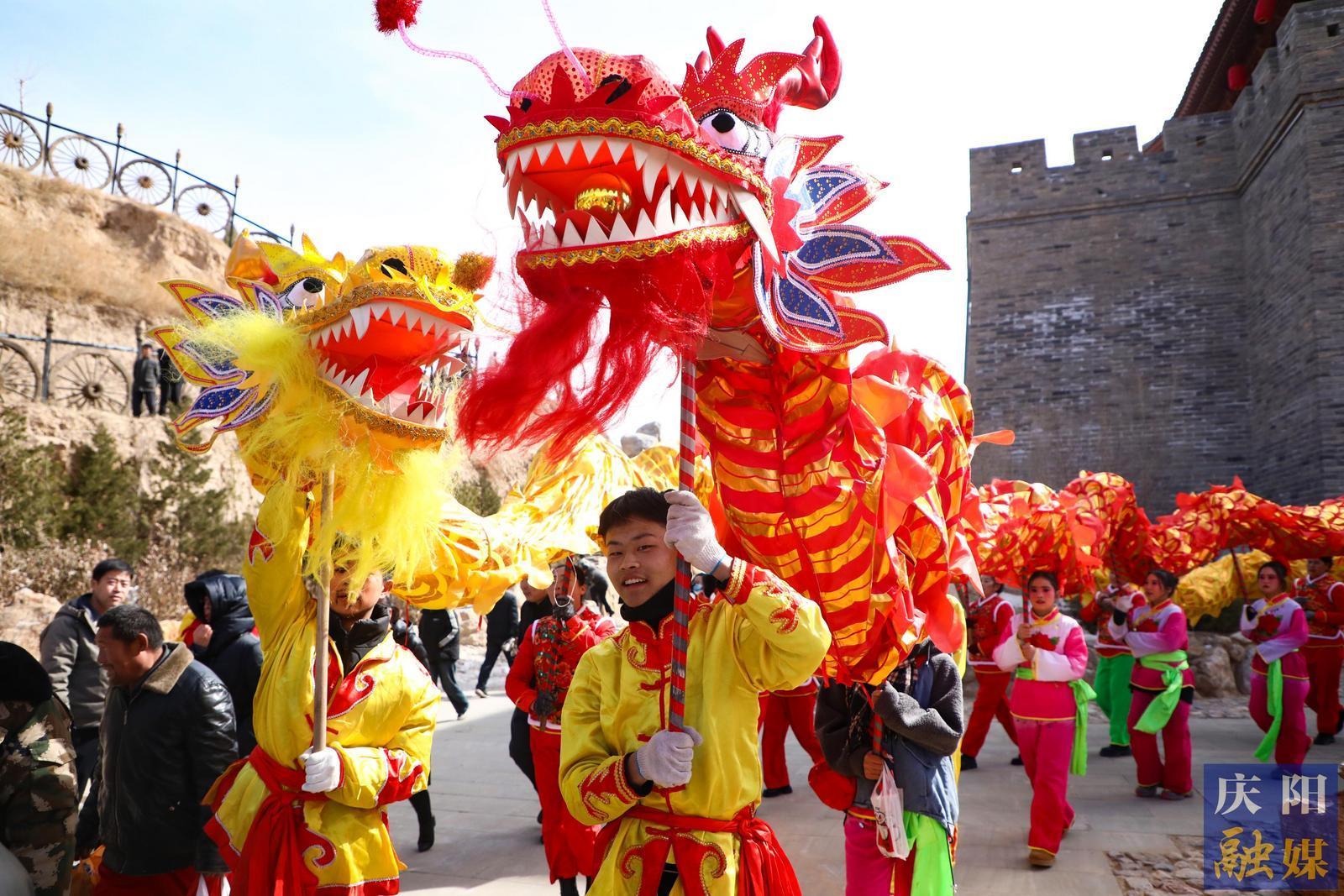 【攝影專題】金蛇舞動(dòng)鬧元宵  社火展演慶新春