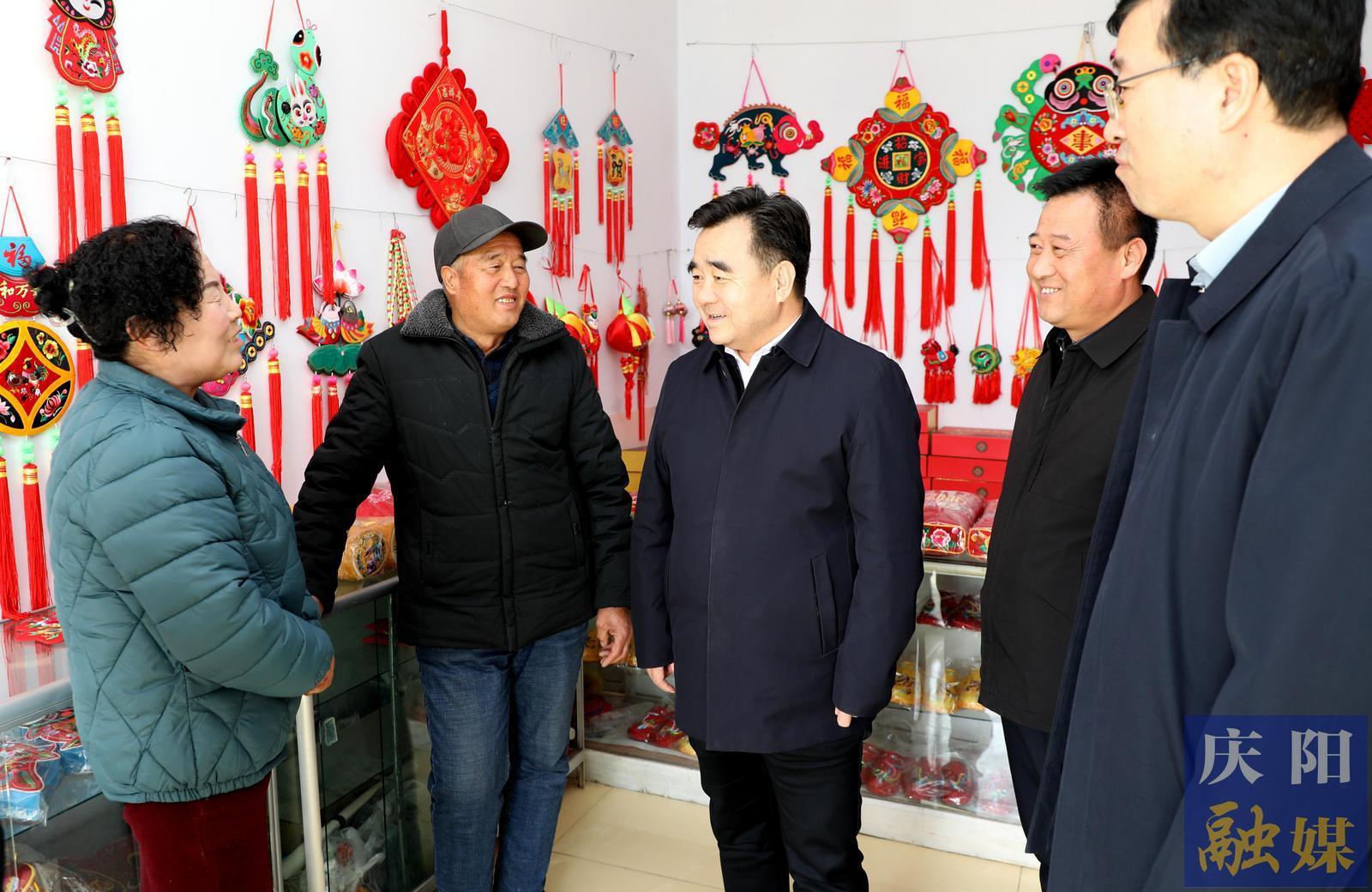 黃澤元在正寧縣調(diào)研時強調(diào) 更好發(fā)揮資源優(yōu)勢夯實高質(zhì)量發(fā)展基礎 推動農(nóng)文旅深度融合促進鄉(xiāng)村全面振興