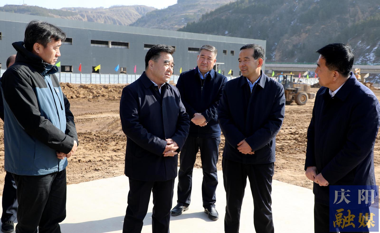 黃澤元在華池縣調(diào)研時強調(diào) 提神提速提質(zhì)全力推動各項工作落地見效 真干快干實干奮力實現(xiàn)縣域經(jīng)濟跨越趕超