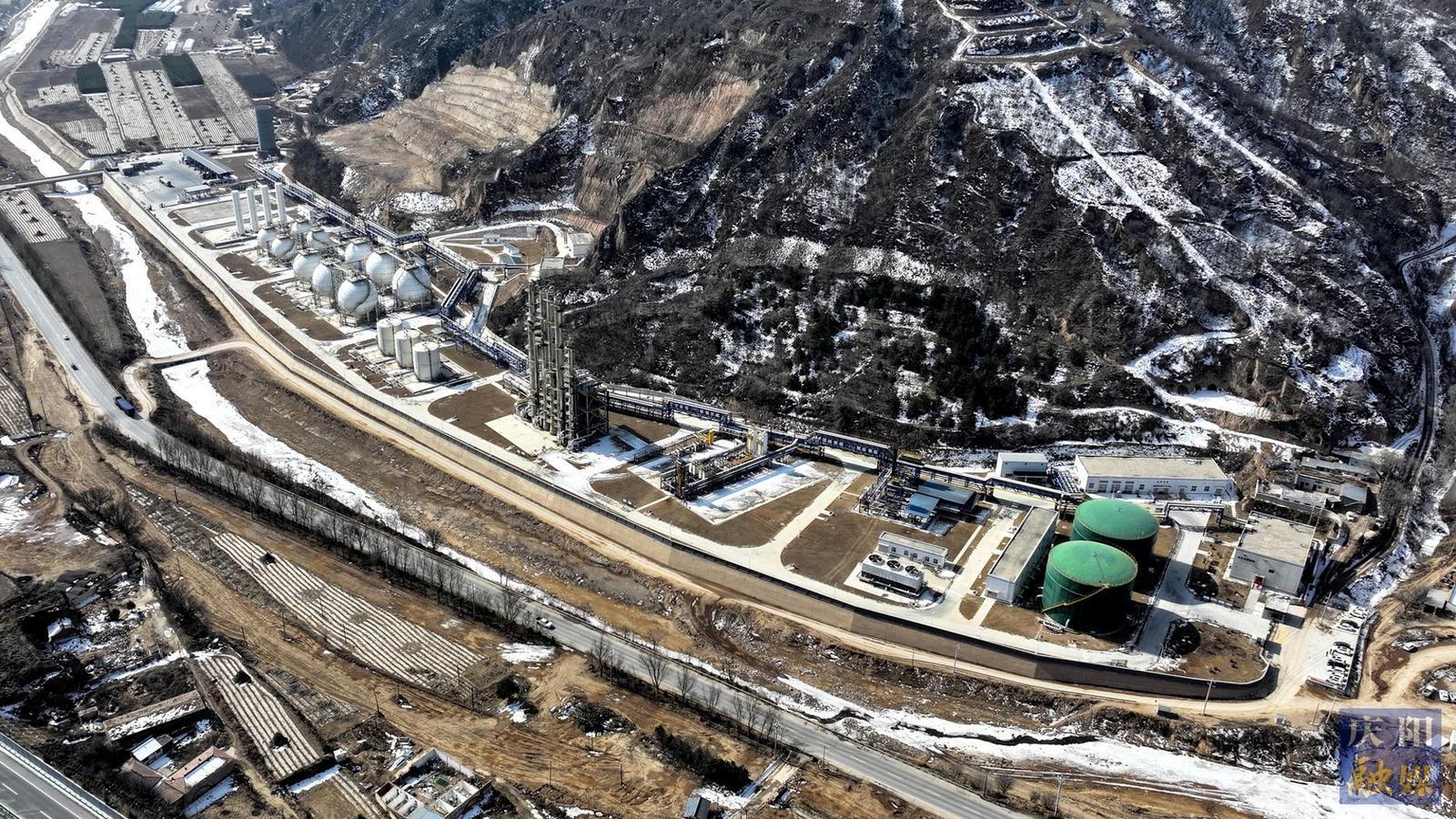 【攝影報(bào)道】華池縣：搶抓工期促?gòu)?fù)工 全力奮戰(zhàn)“開門紅”