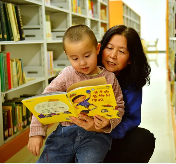 書(shū)香慶陽(yáng) | 讓閱讀給我們的生命一個(gè)支點(diǎn)（張永鋒）