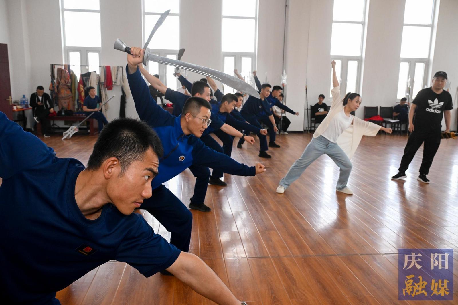 【攝影報道】第二十屆慶陽香包民俗文化節(jié)各項籌備工作有序推進