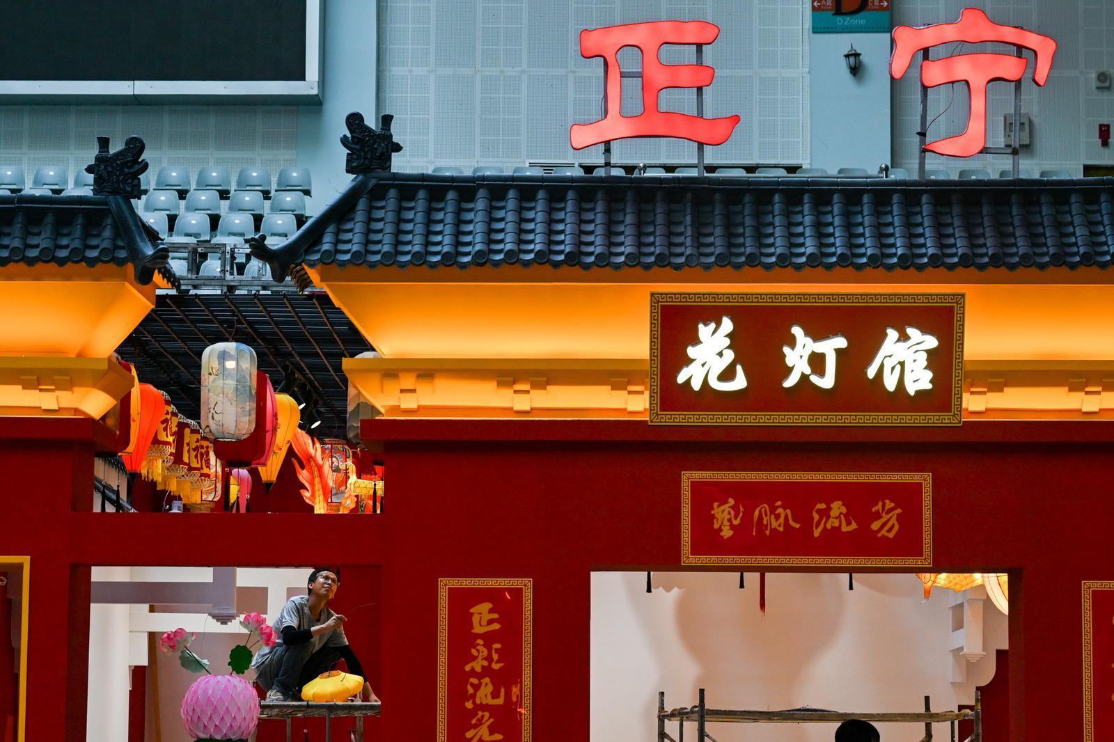 【攝影報(bào)道】第二十屆慶陽(yáng)香包民俗文化節(jié)籌備就緒 靜待八方賓朋共赴非遺之約