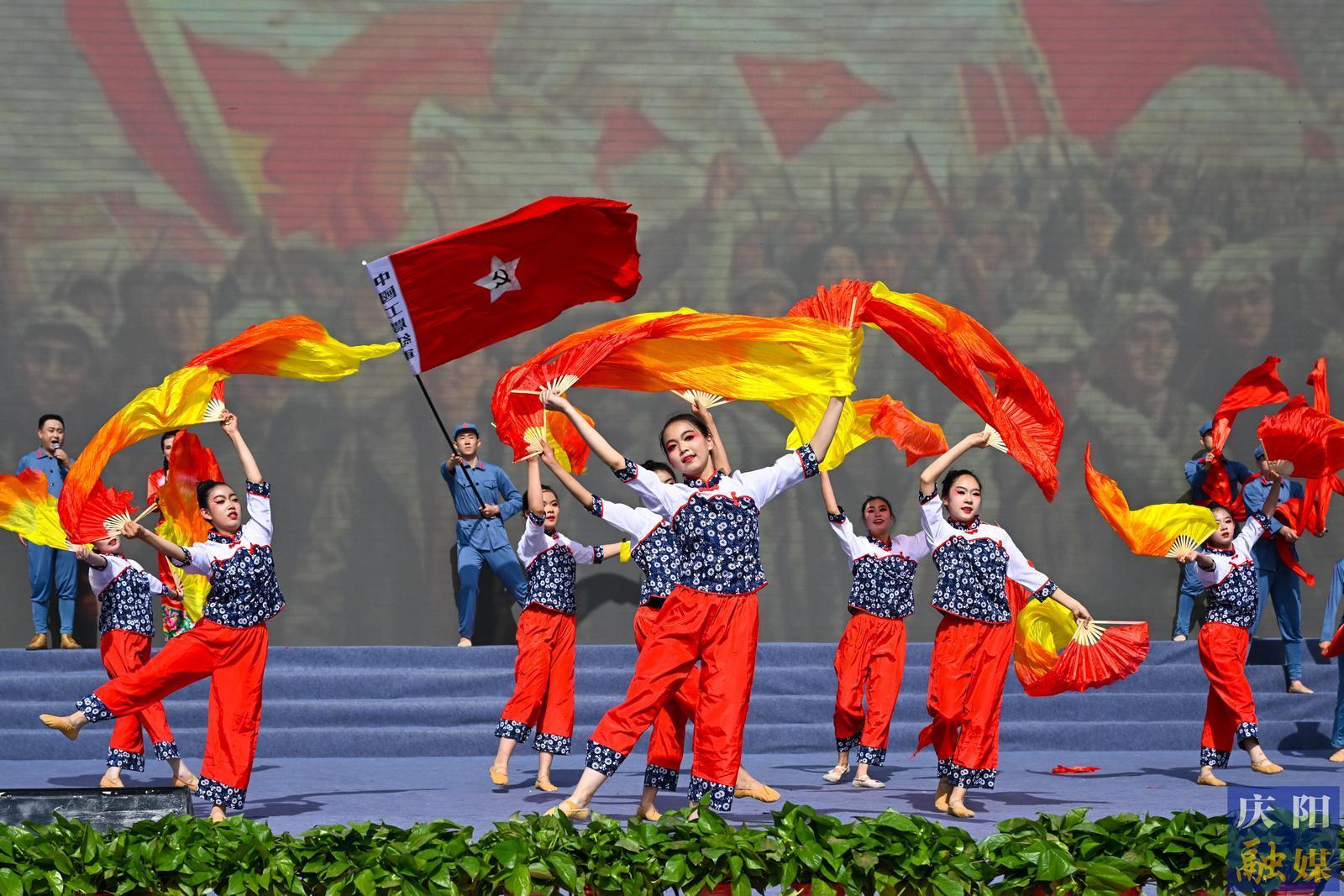 【攝影報(bào)道】“慶陽群眾文化展演”環(huán)縣專場舉行