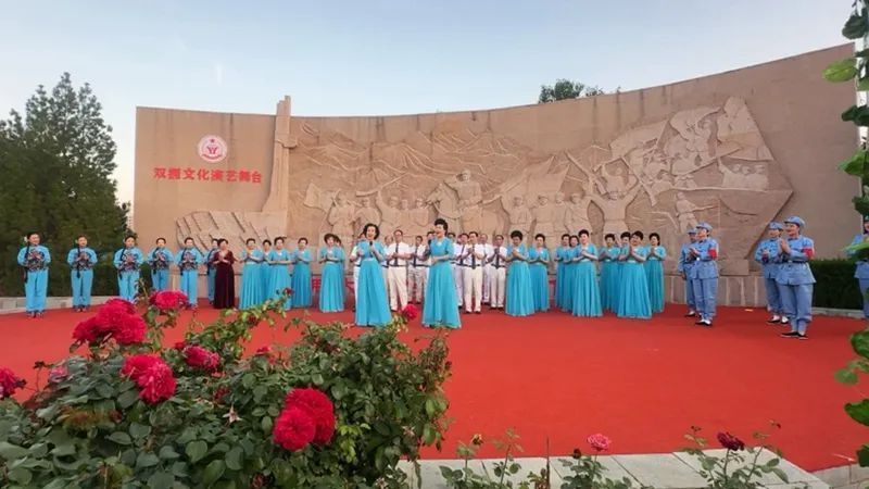 慶陽(yáng)市西峰區(qū)聯(lián)合舉辦慶祝“八一”建軍節(jié)雙擁文藝晚會(huì)