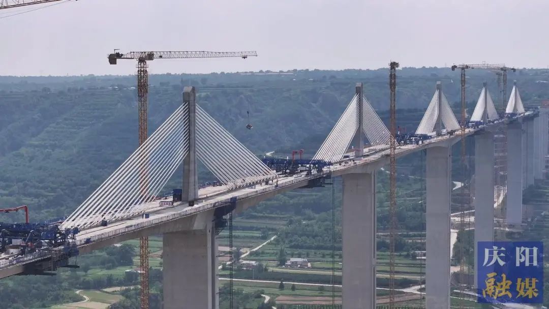 【回眸2025上半年】謀項目 快建設 抓實干 ——慶陽市大力推進重點項目建設掃描