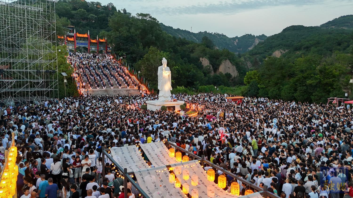 【攝影報(bào)道】周祖陵納福大典啟幕 人潮涌動(dòng)祈祥福