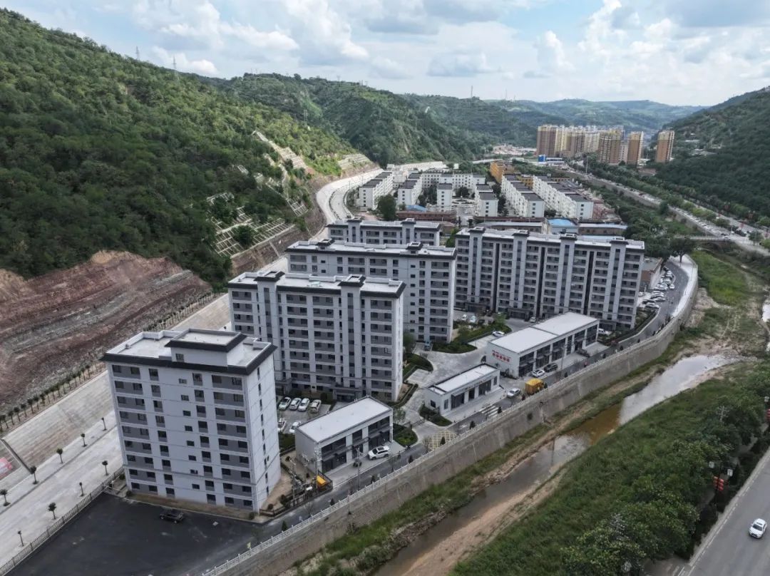 “搬”出好日子 “遷”進(jìn)幸福里 ——華池縣生態(tài)及地質(zhì)災(zāi)害避險搬遷工作紀(jì)實(shí)