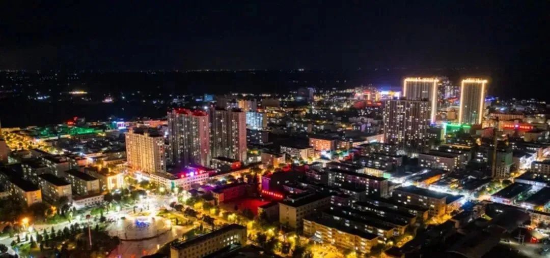 正寧體育公園：點(diǎn)亮夜生活 成為群眾“歡樂(lè)打卡地”