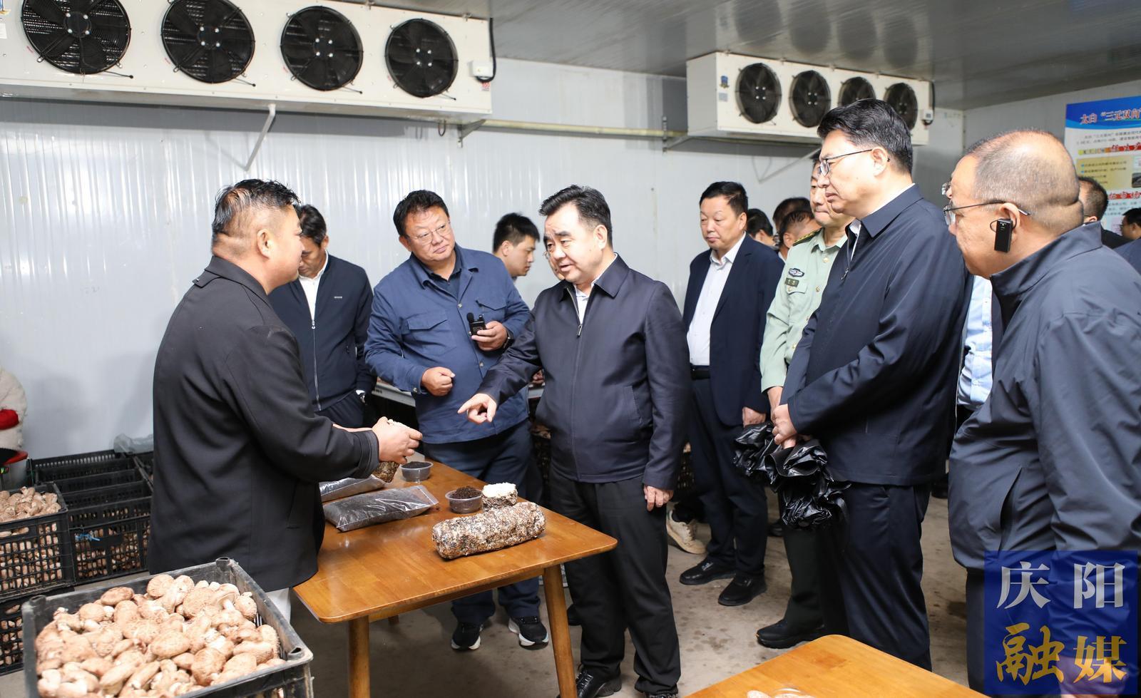 【簡(jiǎn)訊】黃澤元帶隊(duì)觀摩合水縣重大項(xiàng)目建設(shè)情況