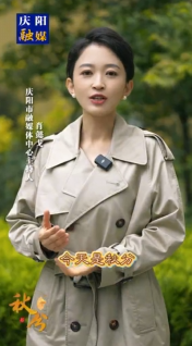 今天是秋分，晝夜均而寒暑平 ，一年中最公平的日子來了，太陽直射赤道，全球晝夜平分 ，天地在這一刻達成微妙平衡 ，古人說“陽極而陰生”，秋分這個節(jié)氣正是陰陽相半的智慧結(jié)晶