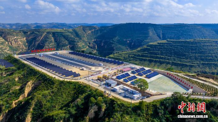 為國加“油”爭“氣”55年：長慶油田夯實(shí)大國“能源糧倉”