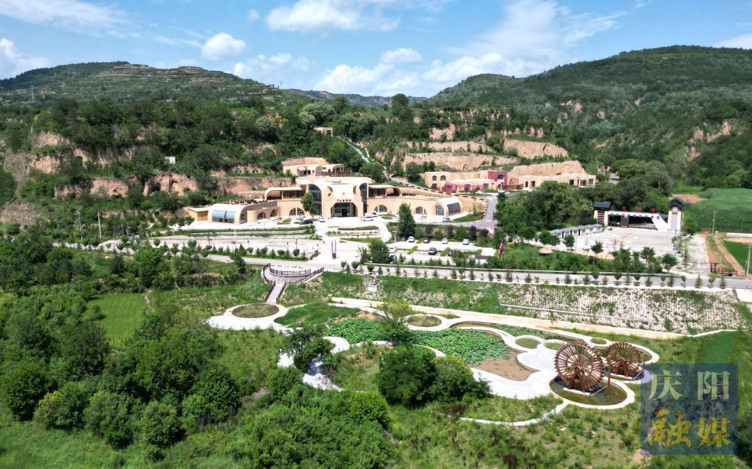 非凡“十四五”慶陽高質(zhì)量發(fā)展行｜糧穩(wěn)民富產(chǎn)業(yè)興  鄉(xiāng)村煥發(fā)新活力——慶陽 “十四五” 農(nóng)業(yè)農(nóng)村發(fā)展亮點紛呈