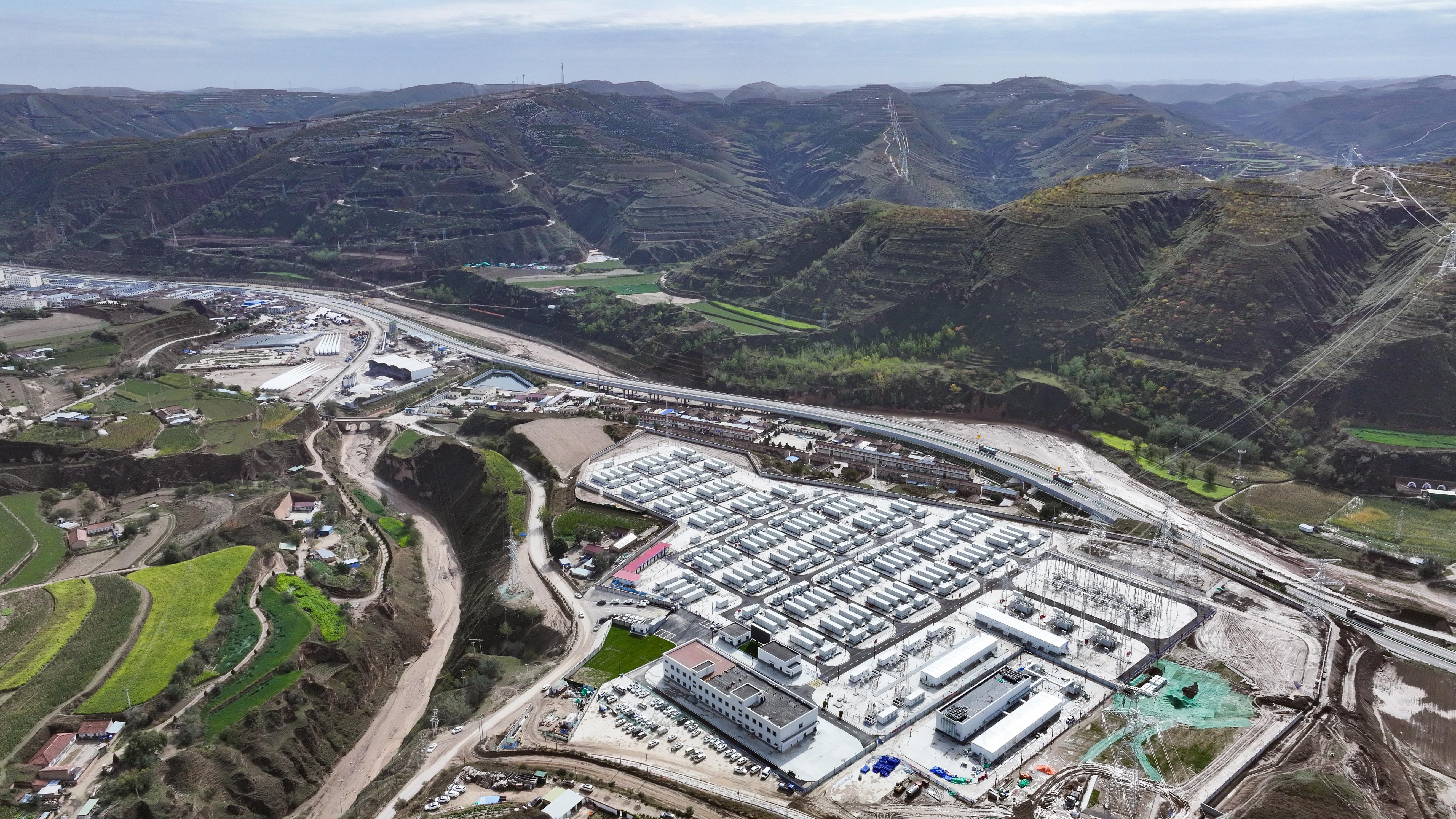 “隴電入魯”配套新能源華能儲(chǔ)能項(xiàng)目成功并網(wǎng)