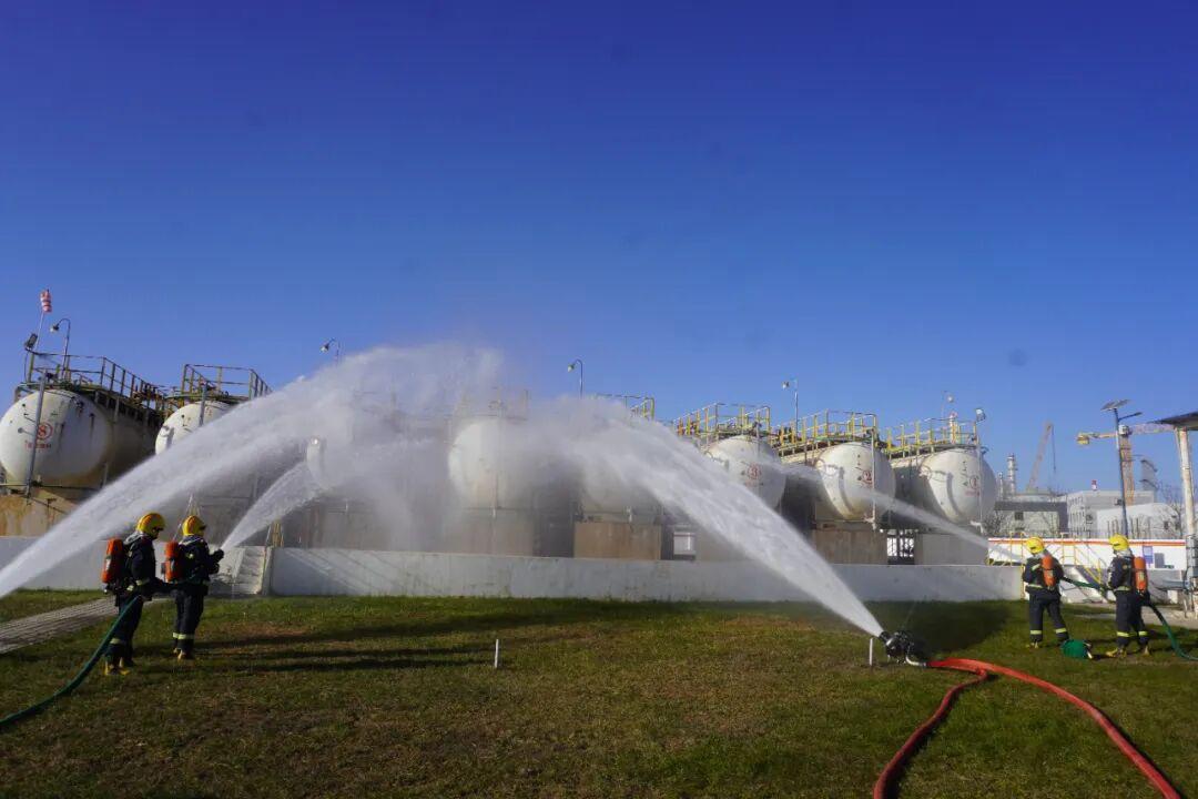 慶陽消防深入轄區(qū)輕烴廠開展熟悉演練