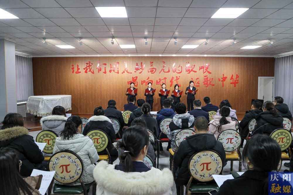 【攝影報(bào)道】“慶工運(yùn)百年 展職工風(fēng)采” 慶陽(yáng)市總工會(huì)系列文體活動(dòng)圓滿舉辦