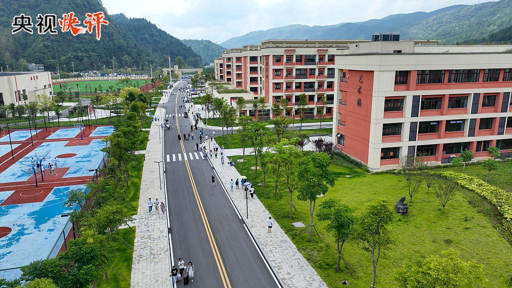 【央視快評】為人民出政績 以實(shí)干出政績