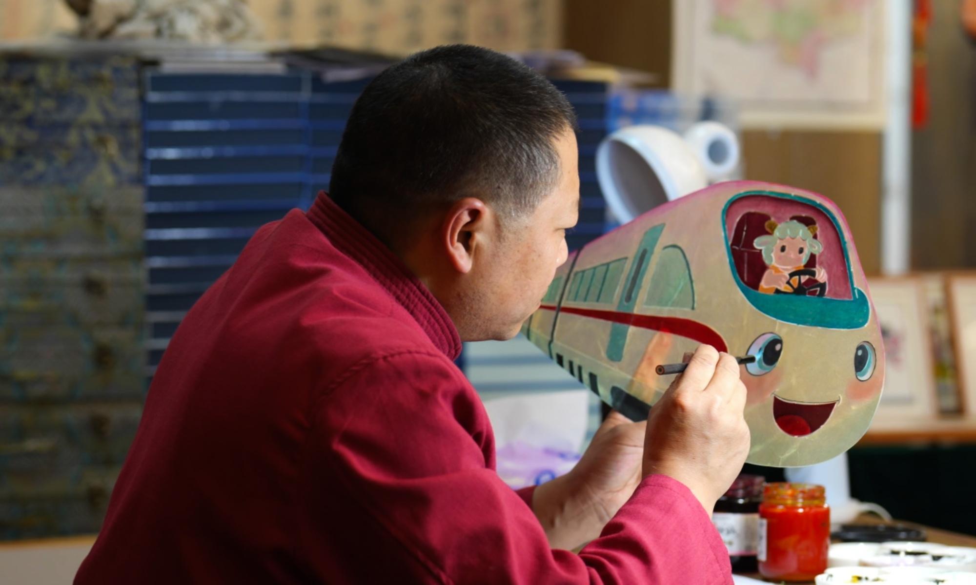 非遺遇上高鐵：環(huán)縣道情皮影踏上“出圈”新途