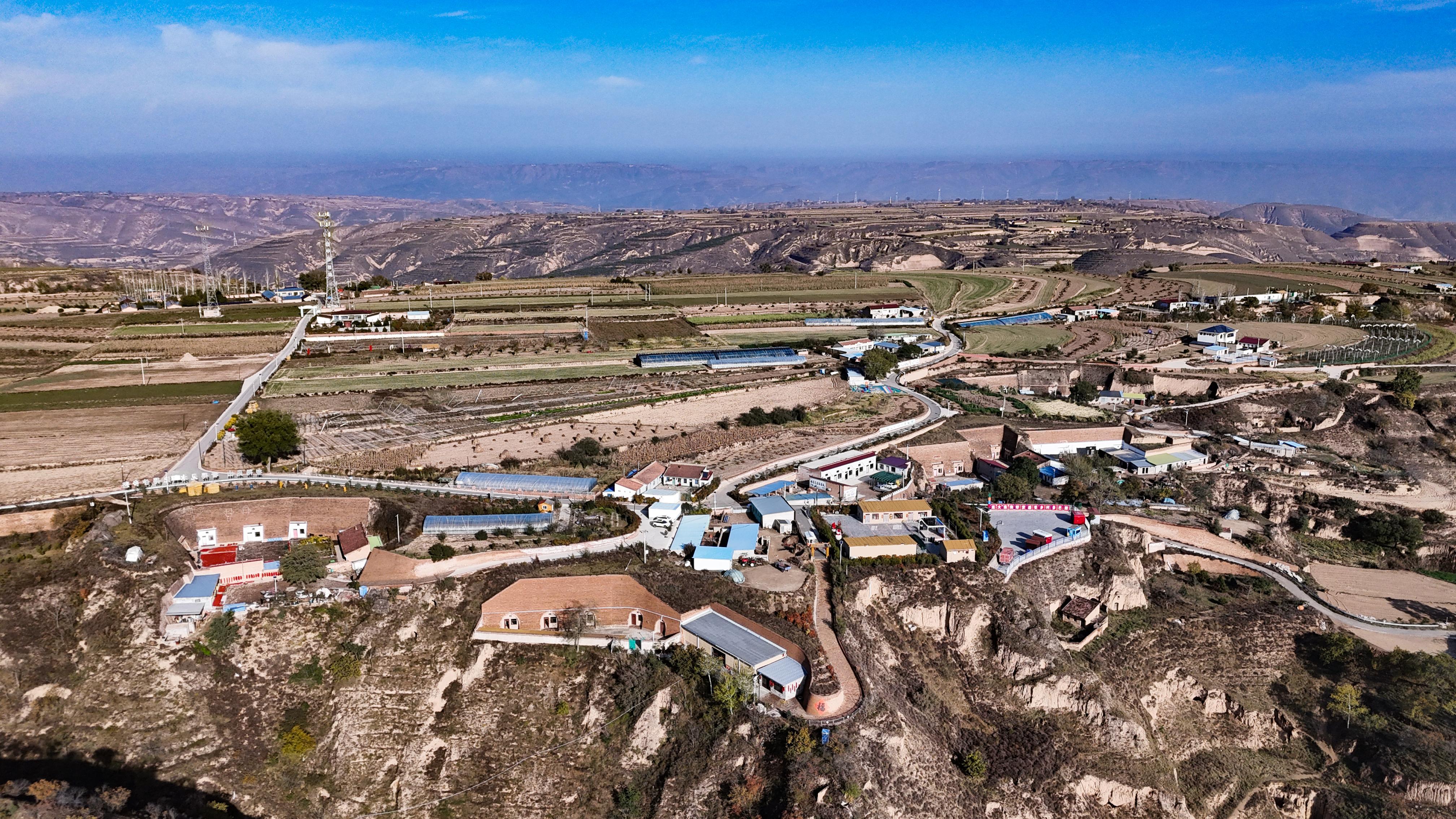 《隴東報(bào)》特刊·鄉(xiāng)村振興｜黃土塬上起新景：慶陽高質(zhì)量發(fā)展下的鄉(xiāng)村實(shí)踐