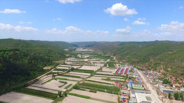 【“十四五”發(fā)展巡禮】合水縣固城鎮(zhèn)：產(chǎn)業(yè)織就鄉(xiāng)村畫 治理賦能時代歌