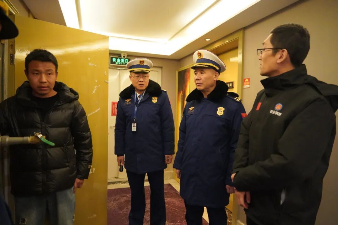 慶陽消防開展夜查行動(dòng)全力筑牢冬季消防安全防線