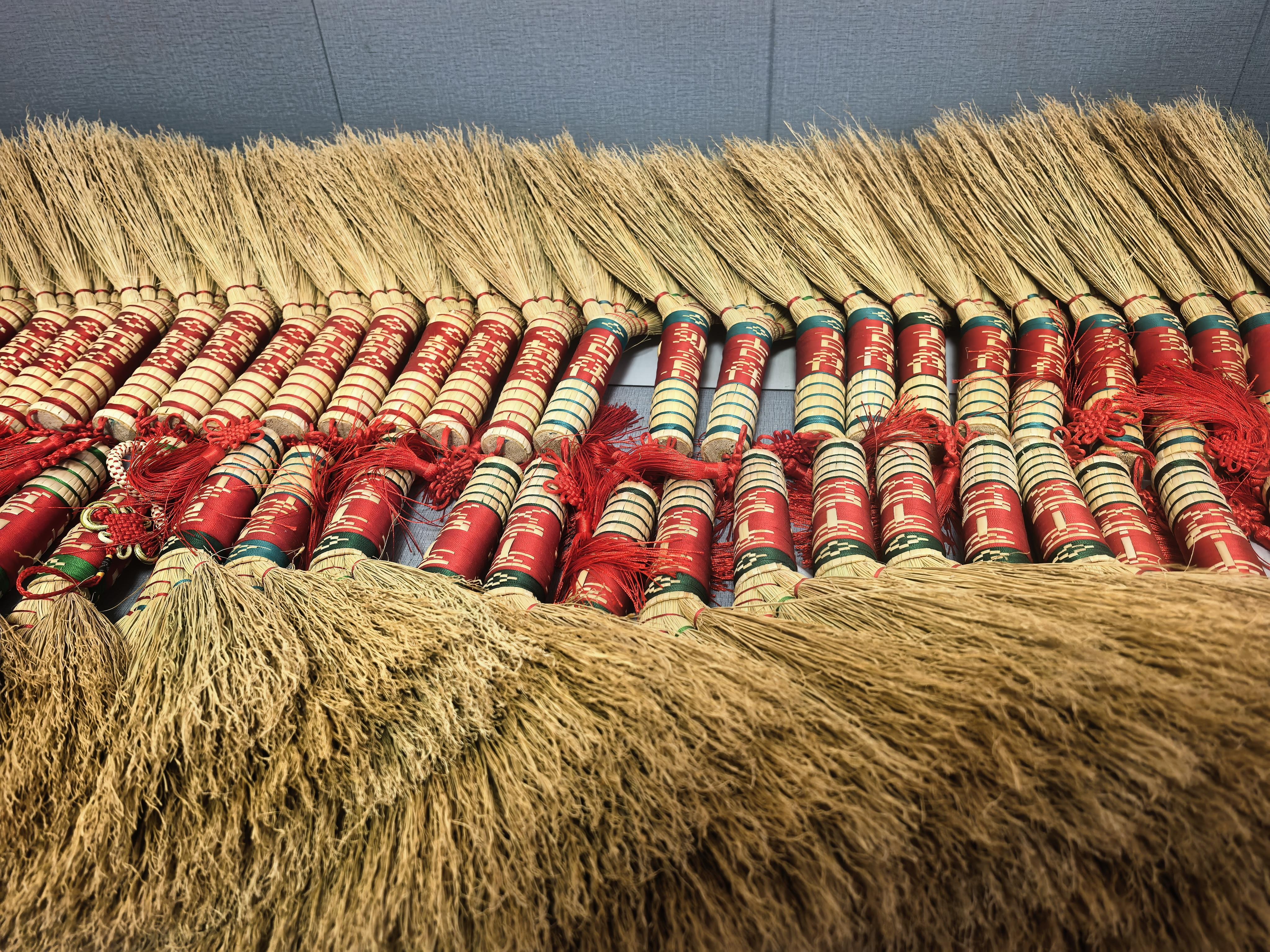 環(huán)縣李相玉：一雙指尖，讓千年高粱笤帚“掃”進(jìn)全網(wǎng)