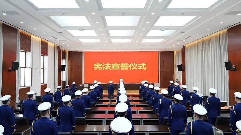 慶陽(yáng)消防舉行憲法宣誓儀式