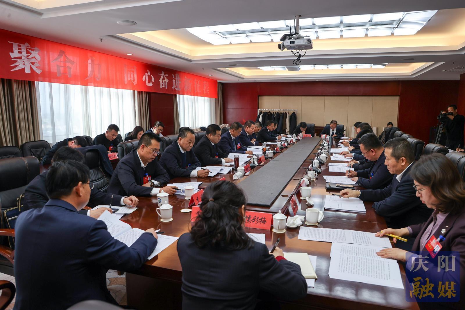 市政協(xié)委員分組討論政府工作、計劃、財政報告和“十五五”規(guī)劃綱要 凝聚發(fā)展共識共繪奮進藍圖