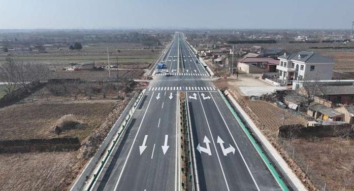 【回鄉(xiāng)偶記】“東數(shù)西算”帶來新氣象 西合公路修到家門口