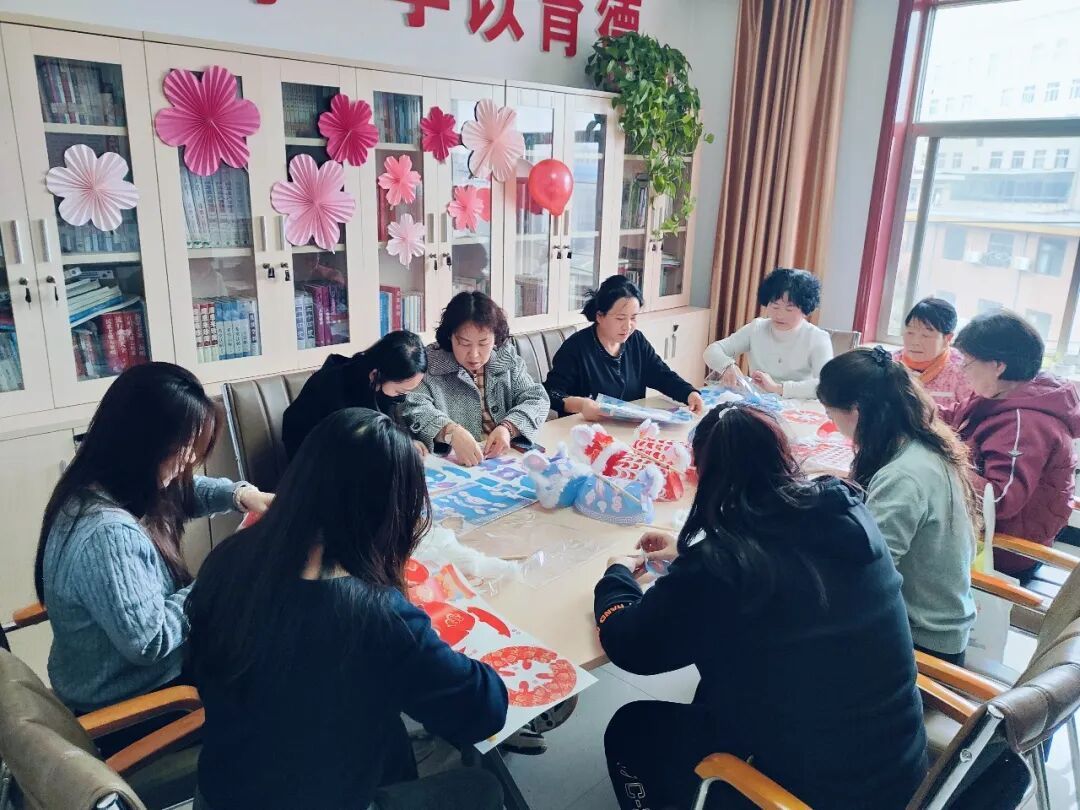 蘭州路街道東平路社區(qū)舉辦元宵節(jié)主題活動