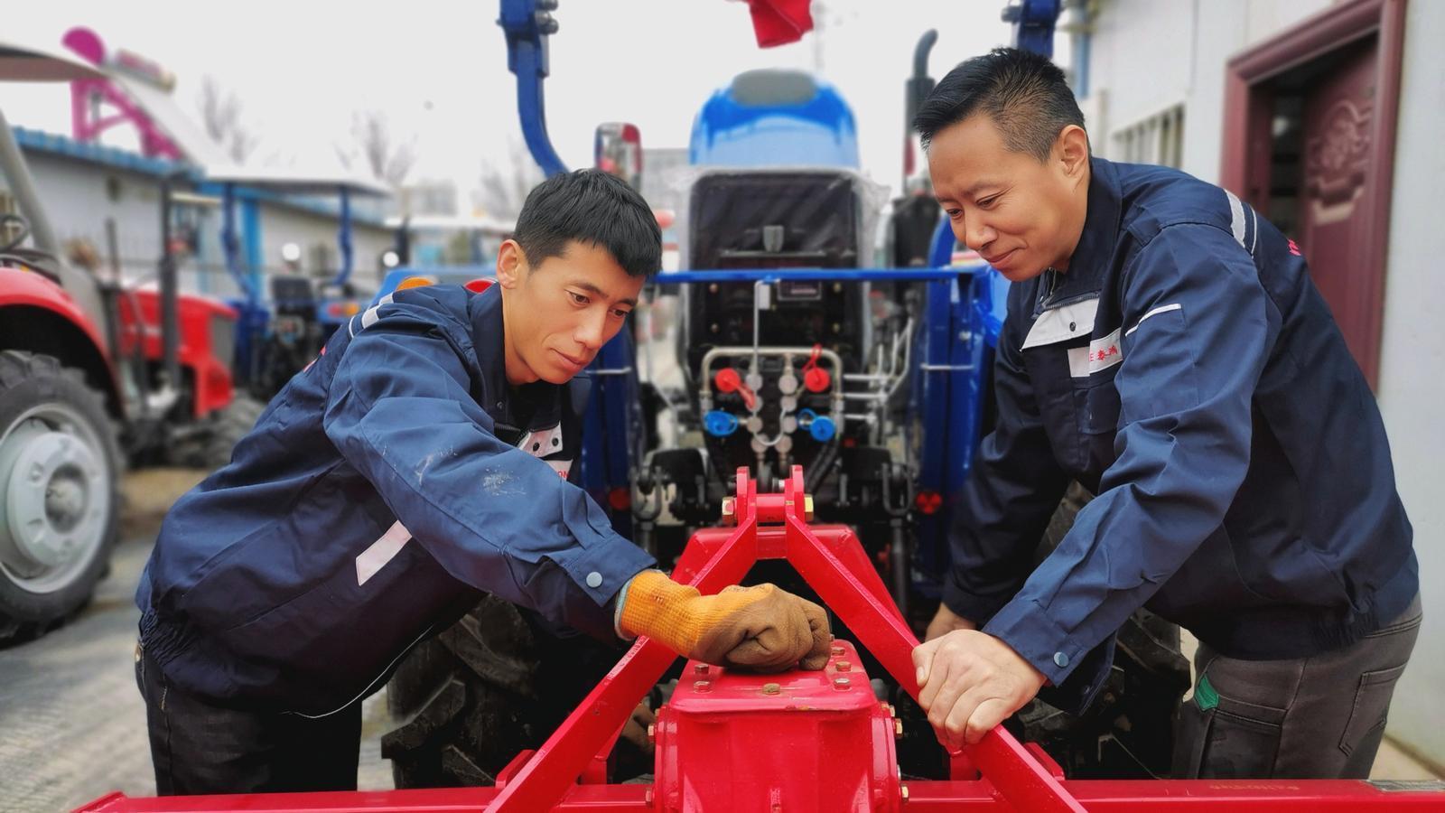 【春?jiǎn)㈦]東 耕繪新篇】西峰區(qū)3200臺(tái)農(nóng)機(jī)具“護(hù)航”春耕生產(chǎn)