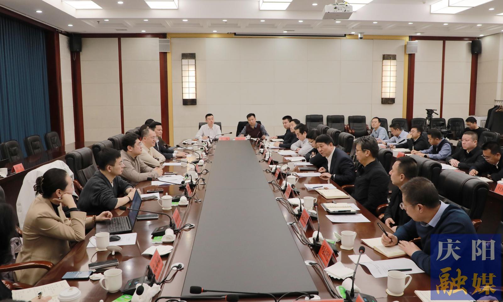 周繼軍與上海燧原科技有限公司及生態(tài)企業(yè)負(fù)責(zé)人座談