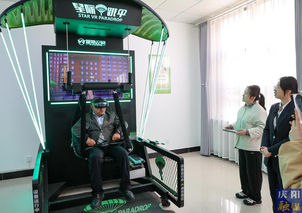 【攝影報(bào)道】慶陽市科協(xié)與慶陽市總工會(huì)聯(lián)合開展主題黨日活動(dòng)